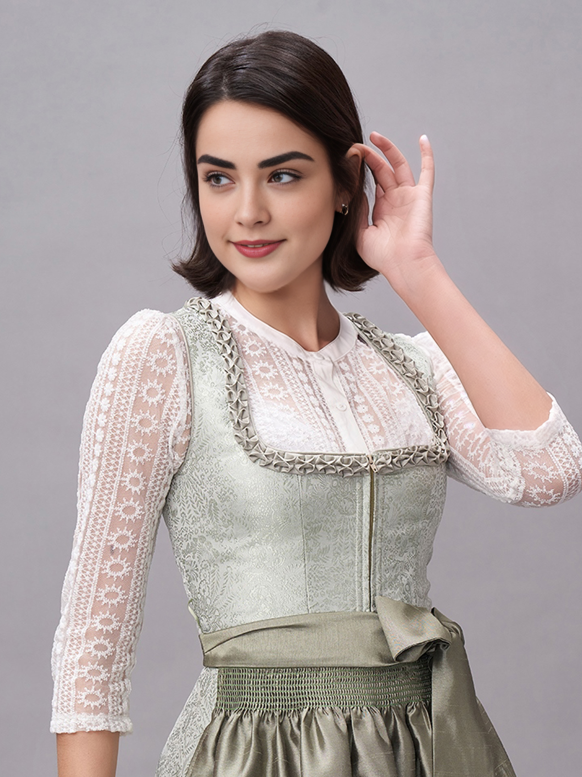 Dirndl Mini Grün in eleganter Ausführung