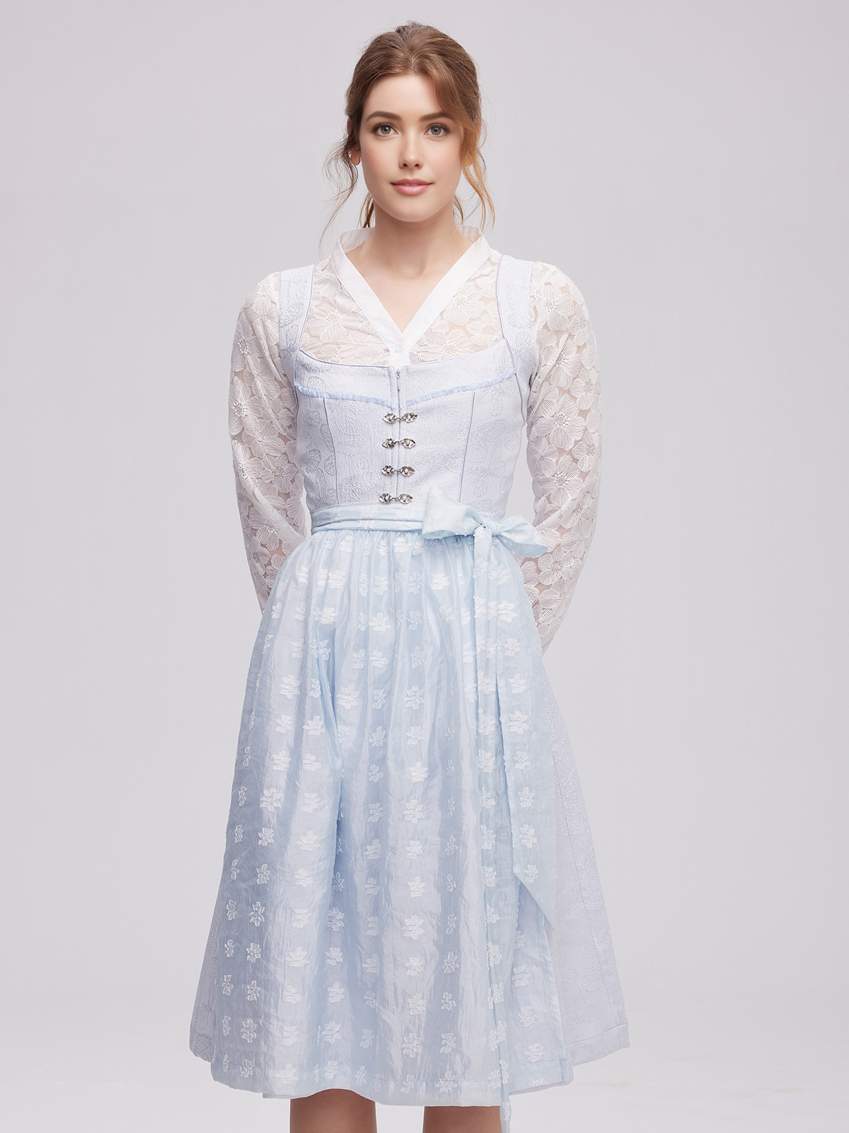 Elegantes blaues Dirndl mit modernem Schnitt